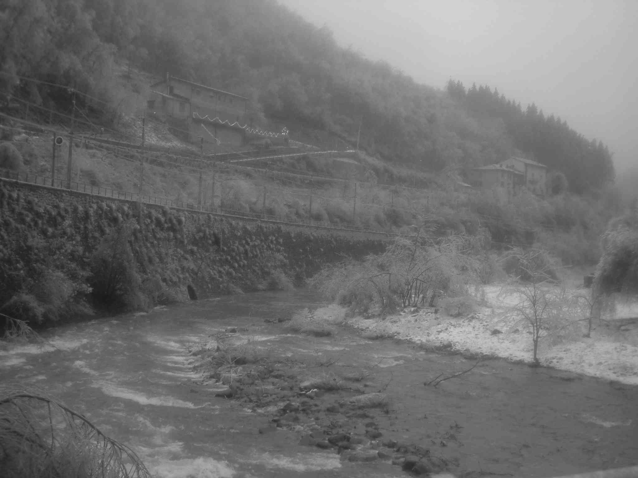  Image name: DSCF6752.JPG 
 width: 2048 pixel 
 height: 1536 pixel 
 Size: 117728 bytes 
 Click to enlarge 